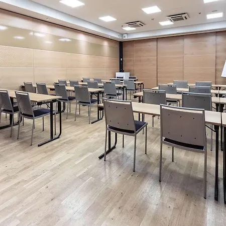 スカンディック シティ 4* タンペレ