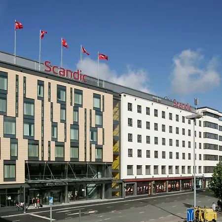 스칸딕 시티 호텔 4*